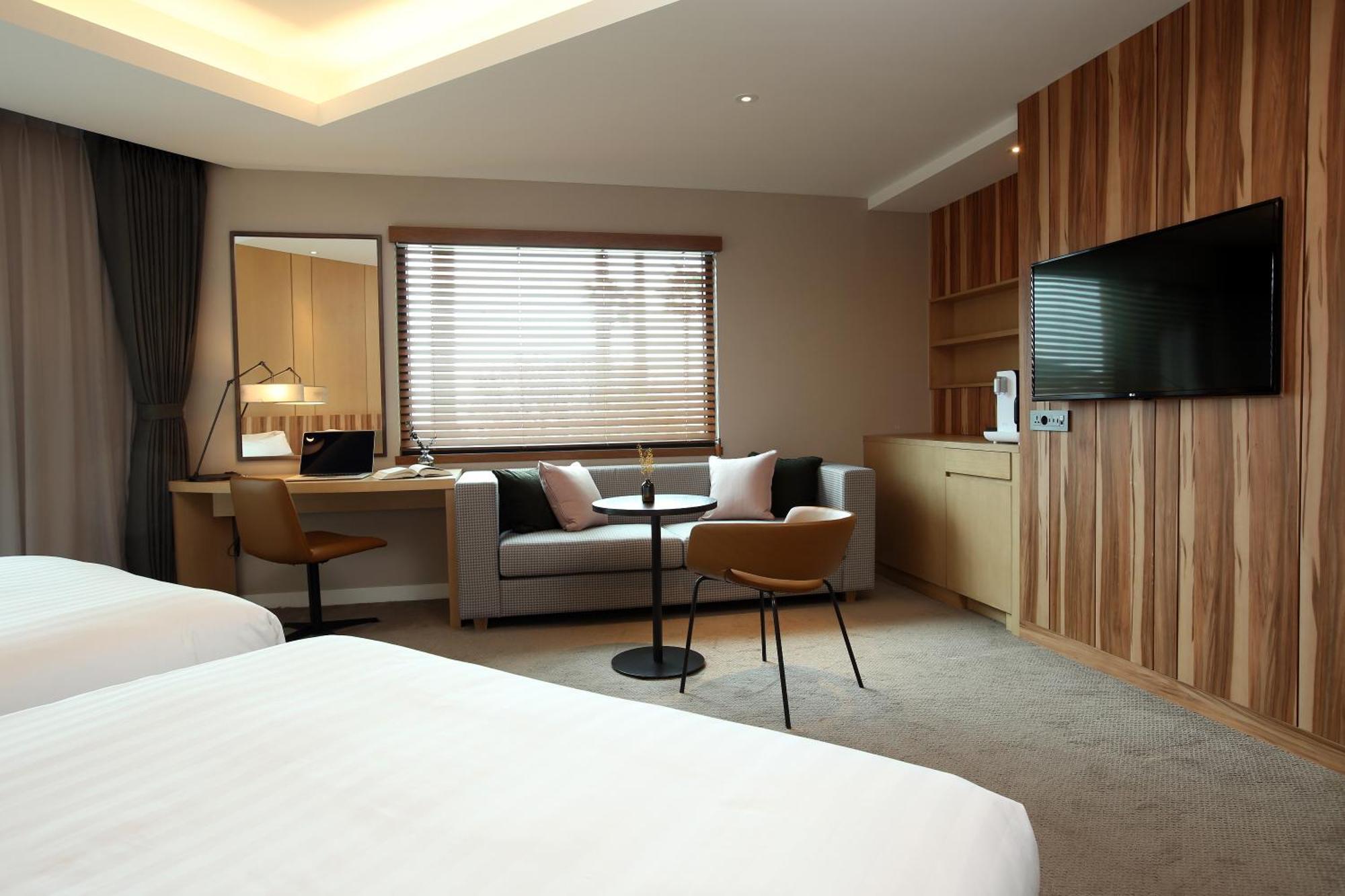 เดอะ สวีท โฮเทล เชจู Hotel ซอกวีโพ ภายนอก รูปภาพ