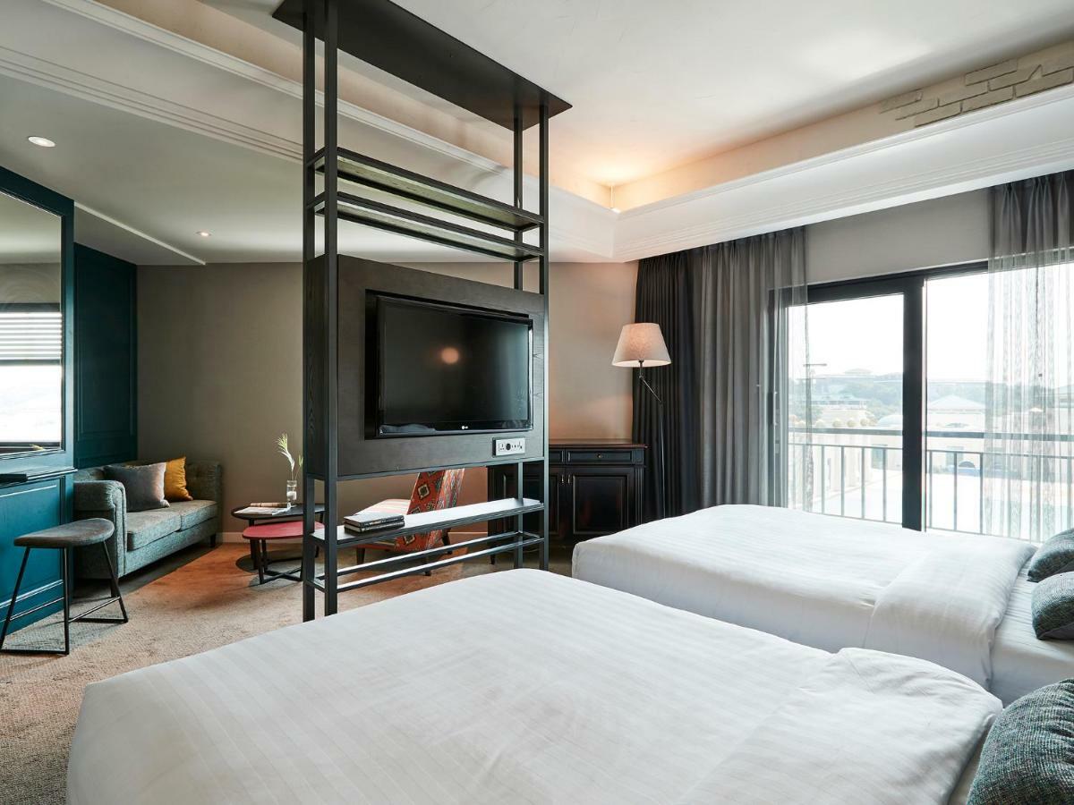 เดอะ สวีท โฮเทล เชจู Hotel ซอกวีโพ ภายนอก รูปภาพ